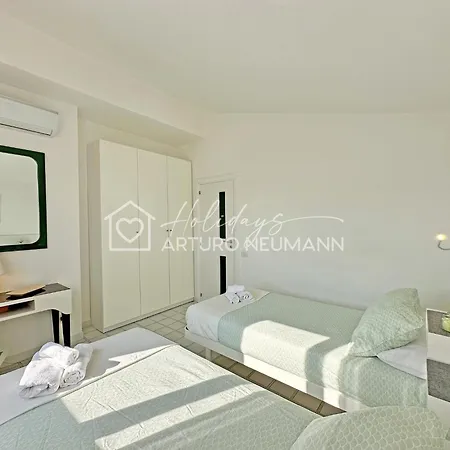 225 - Villaggio Riva Musone Con Portico E Ampio Giardino, Climatizzata 200 Mt Dal Mare, Pulizia, Biancheria Incluse Apartamento